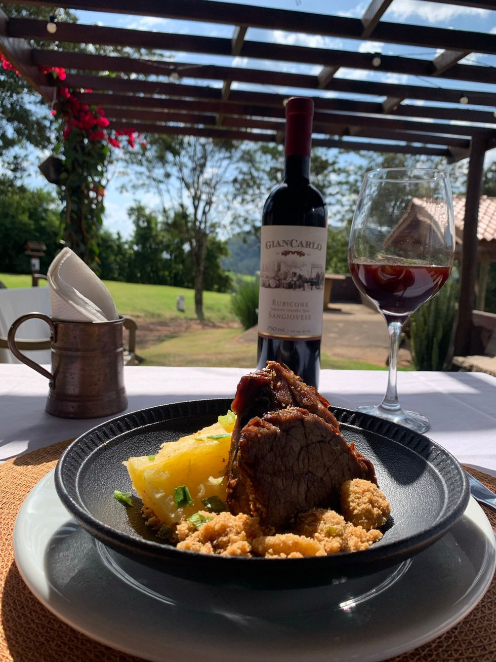 Gastronomia do Bistrô Montagna Nera